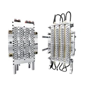 PET precíziós forma